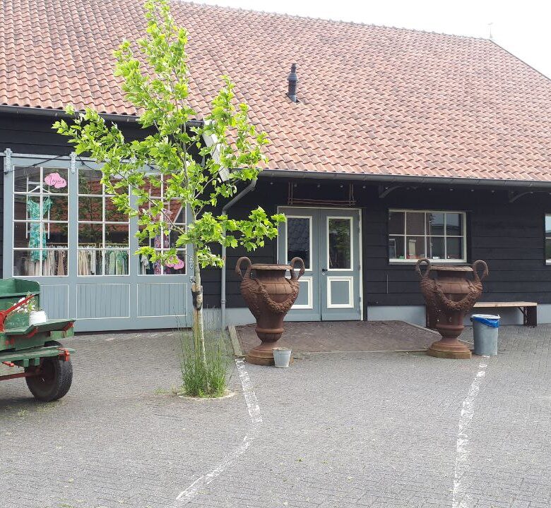 Ingang zijkant Kolenbeurs